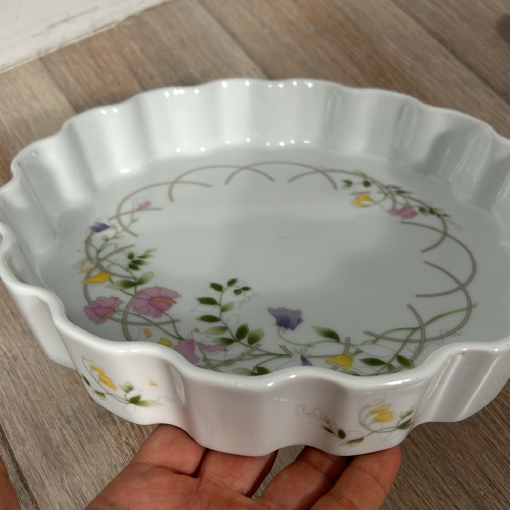 Stafford 1986 Porcelain Meadow Flowers Pie Plate Quiche Dish Ovenware Porcelain